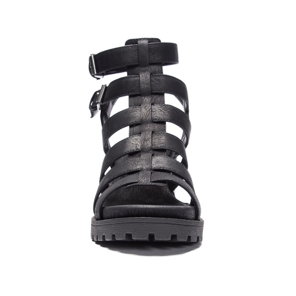 NWOT Chinese Laundry Fun Stuff Chunky Strap Sandal BLACK - SIZE 8 - Picture 3 of 10